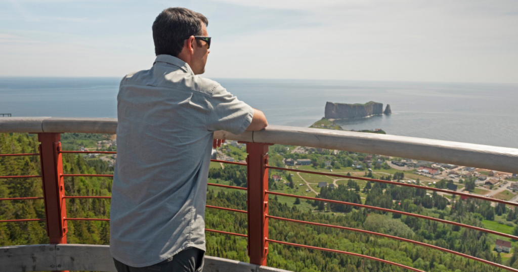 ken over looking the water in Gaspésie, Québec
