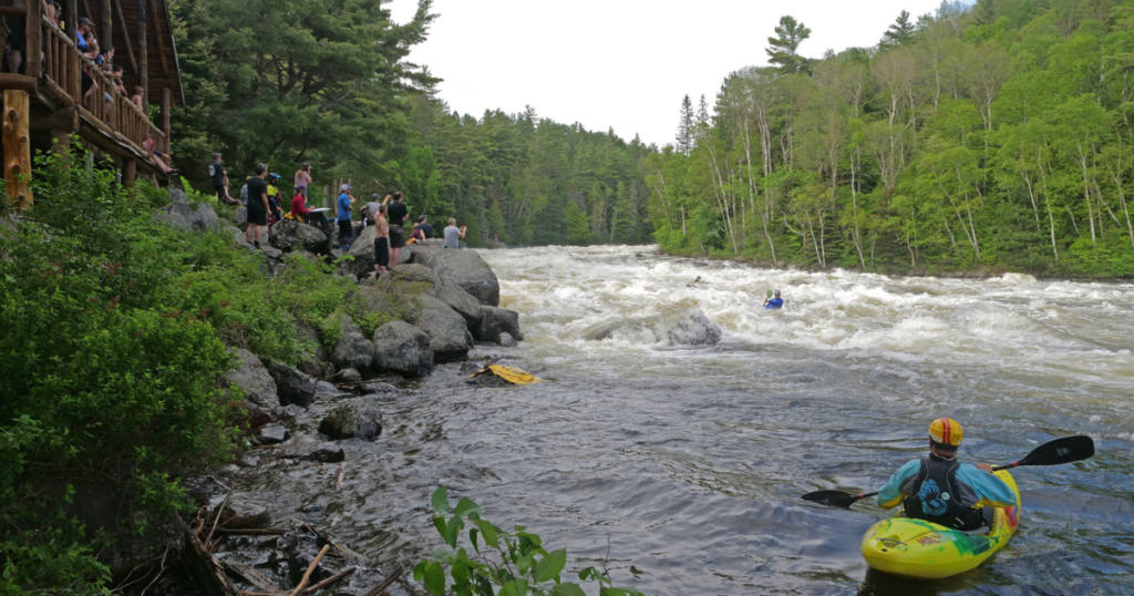 white water Kayaking in Abitibi-Témiscamingue, Québec