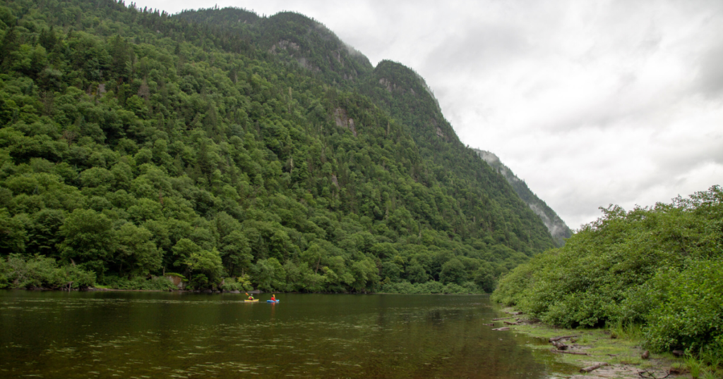 kayakers in Jacques-Cartier River