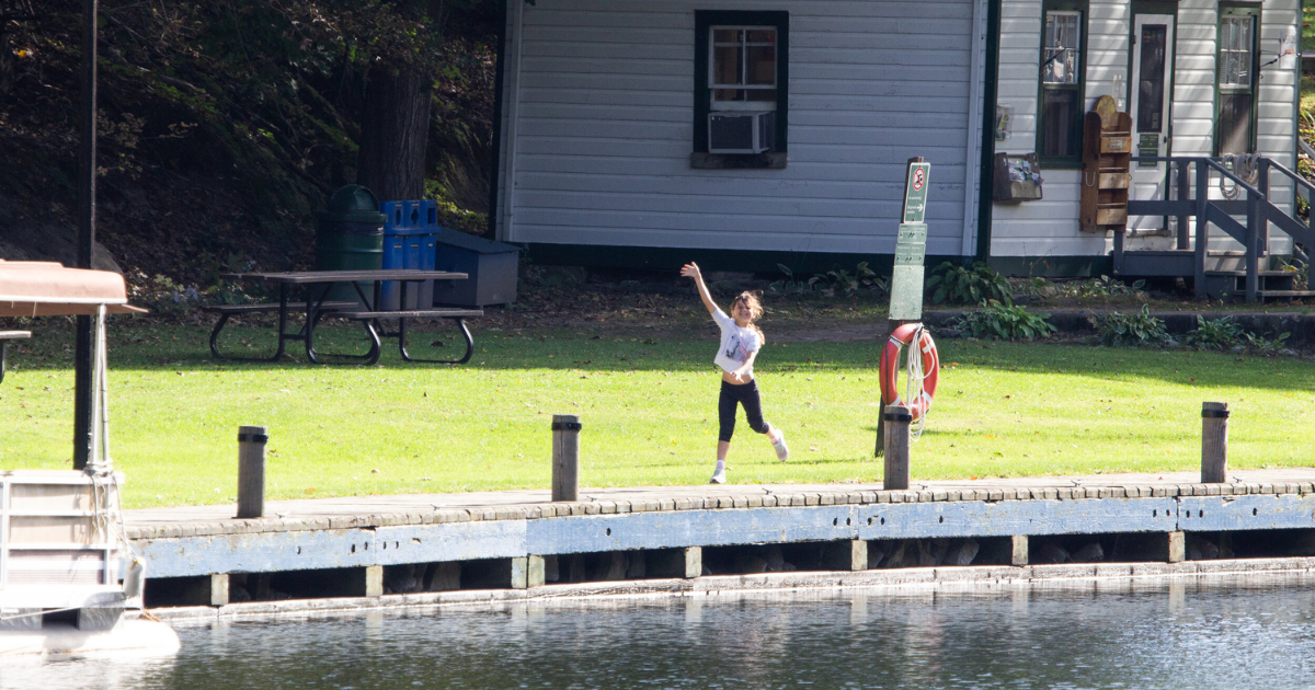 chelsea by the lake in rideau canal