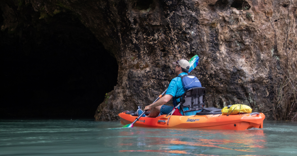 ken whiting kayaking the wilderness systems targa in guntersville alabama aqua bound paddle nrs pfd gear review kayaking tips photography
