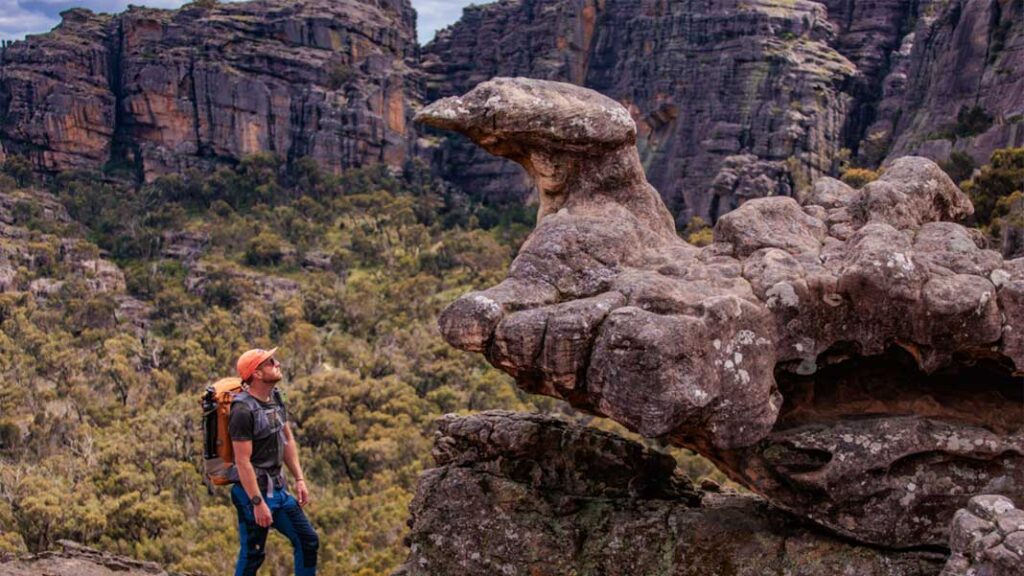 Grampian Mountains, Climbing Mt Stapylton