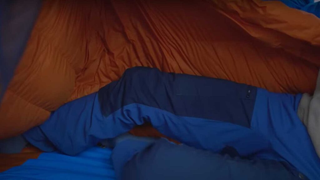 Lots of leg room in the Zenbivy and feels like a bed!