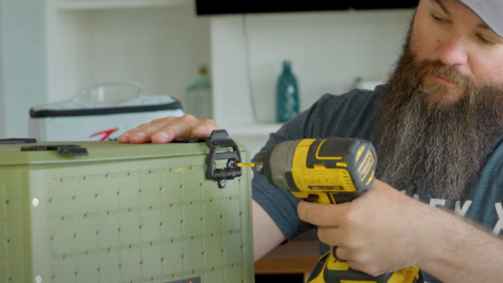 I prefer using two latches.  Much more secure.