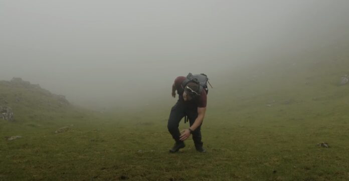 no hiking poles